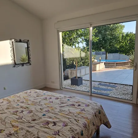 De Luxe Masadrim Aux Portes D'uzès Villa