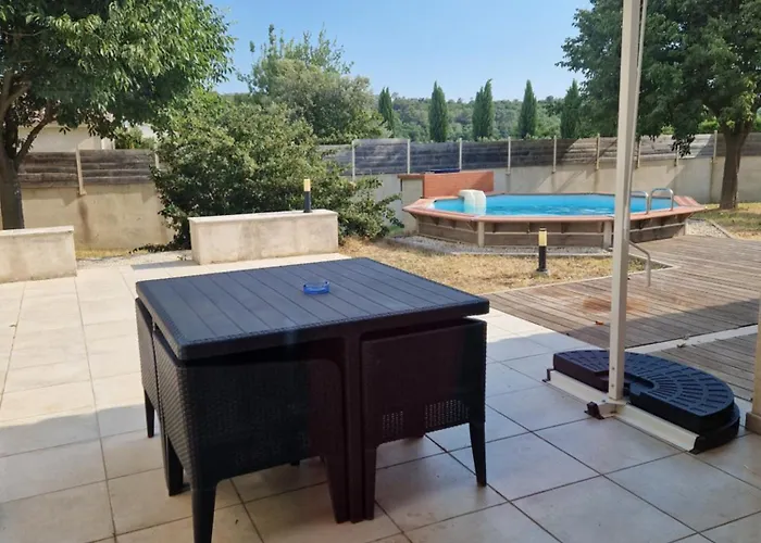 De Luxe Masadrim Aux Portes D'uzès Villa *